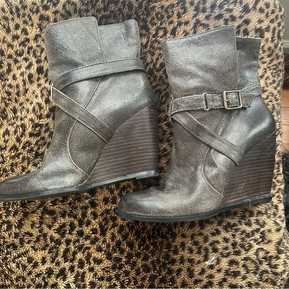 BCBG distressed Gray buckle wedge ankle boots